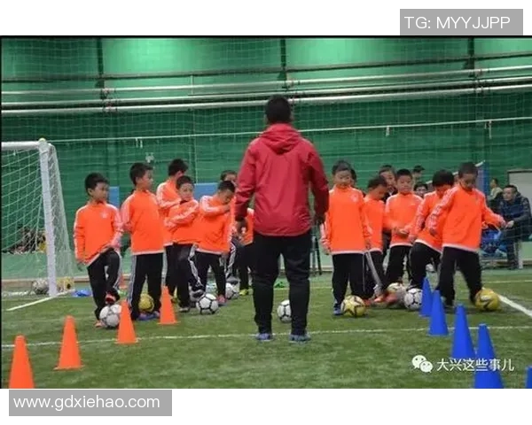 如何顺利加入足球俱乐部并提升个人技能和团队合作能力的详细指南 如何顺利加入足球俱乐部并提升个人技能和团队合作能力的详细指南