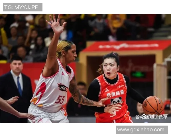 四川女篮季后赛之路顺利琼斯首秀实力尽显李梦助攻如虹助力球队 四川女篮季后赛之路顺利琼斯首秀实力尽显李梦助攻如虹助力球队